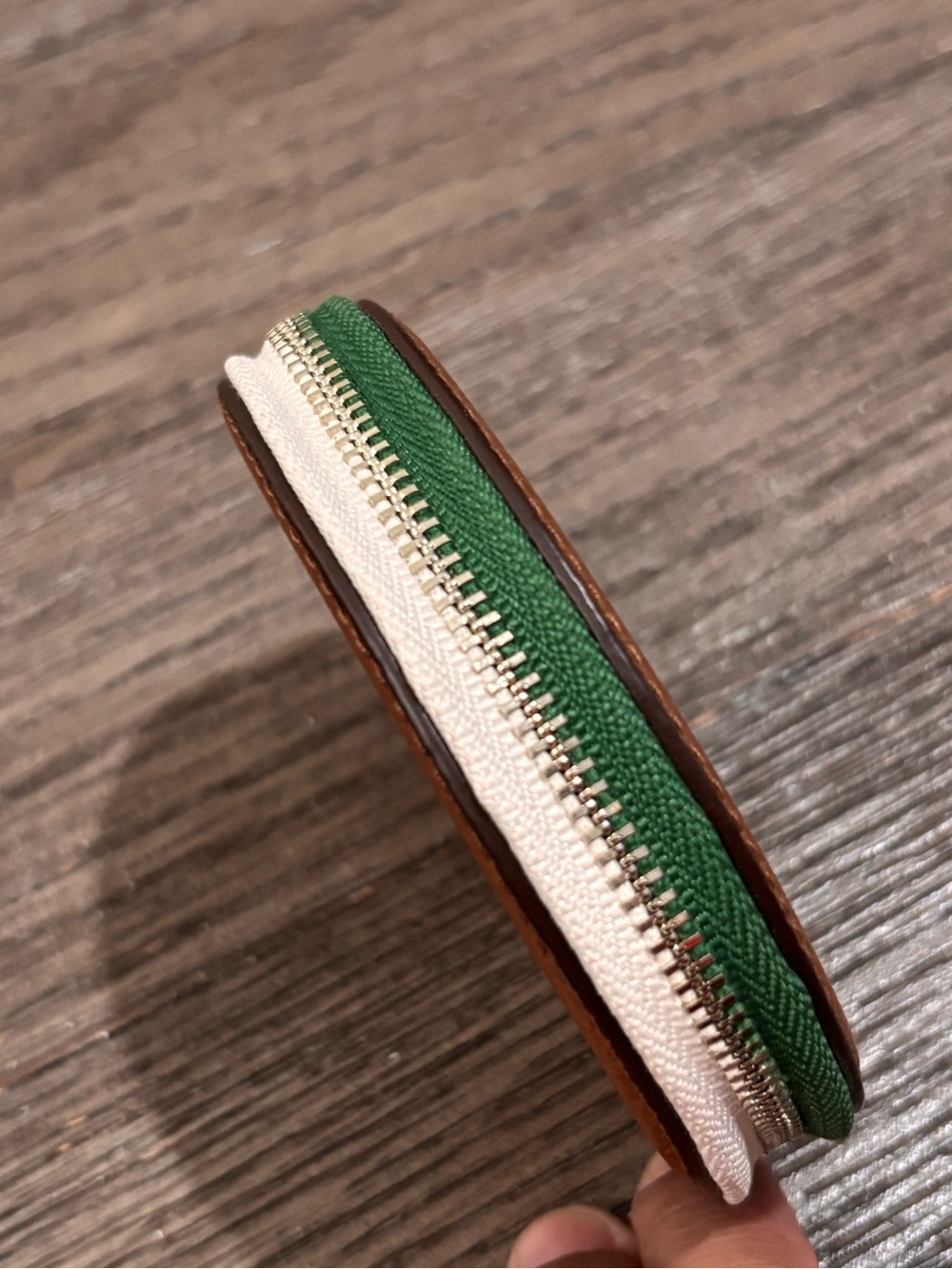 Coach- NWOT! RARE Brown Leather Round Zip Coin Wallet with Green Cactus Patch - Picture 6 of 10